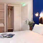 Seleni Suites Boutique Deluxe Vitína