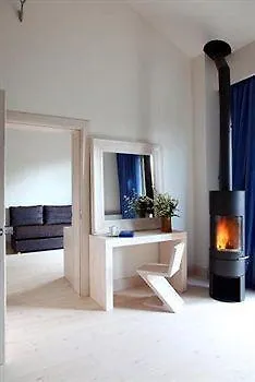 Seleni Suites Boutique Deluxe Ξενοδοχείο 4*