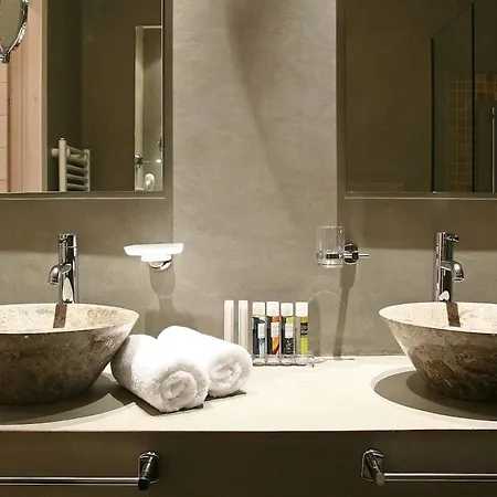 Seleni Suites Boutique Deluxe 4*