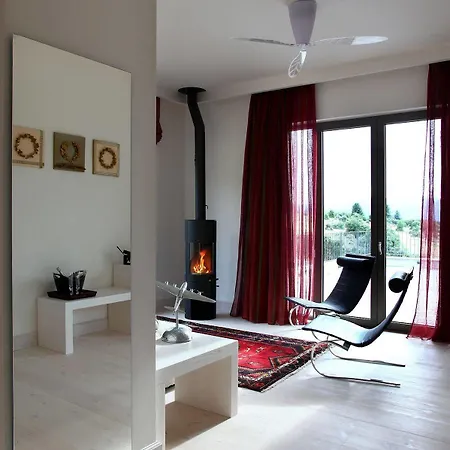 Seleni Suites Boutique Deluxe 4* Βυτίνα