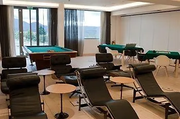 Seleni Suites Boutique Deluxe 4* ヴィティナ