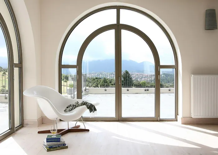 Seleni Suites Boutique Deluxe 4* 维蒂纳