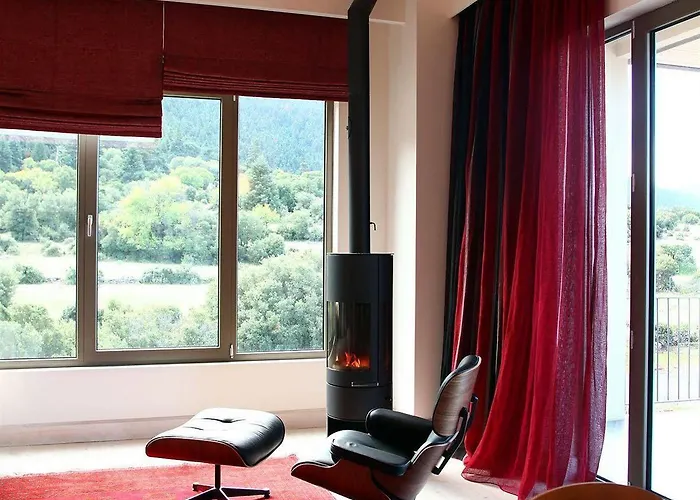 Seleni Suites Boutique Deluxe 4* 维蒂纳