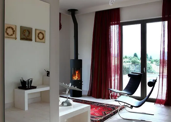 Seleni Suites Boutique Deluxe 4* Vytina